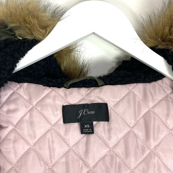 J. Crew Perfect Winter Parka with Eco-Friendly PrimaLoft - Picture 10 of 16